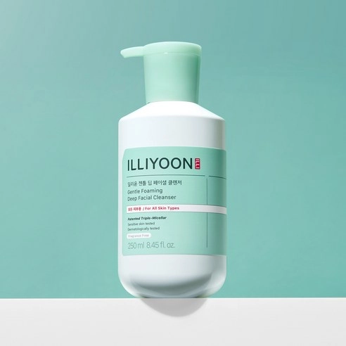 Gentle Foaming Deep Facial Cleanser - Image 2