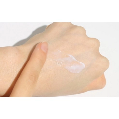 UV Defense Waterproof Sunscreen [SPF50+/PA++++] - Image 8