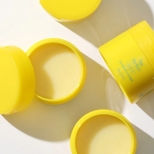 The Perfect Oil Balm to Foam - Image 9