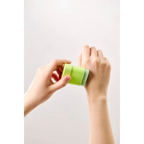 Real Centella Cica Airy Matte Sebum Sun Stick [SPF50+/PA++++] - Image 8