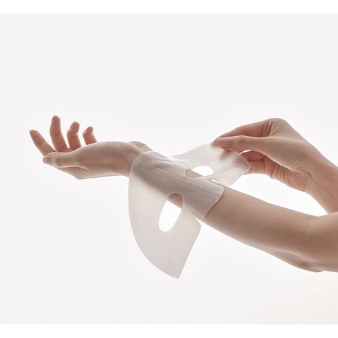 Ready to Glow Tone-up Gel Mask - Image 3