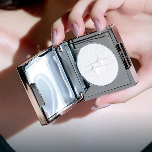 Polaris Shine Highlighter - Image 3