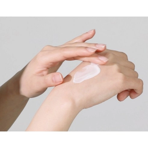 Hyaluron Water Barrier Sun Serum - Image 5