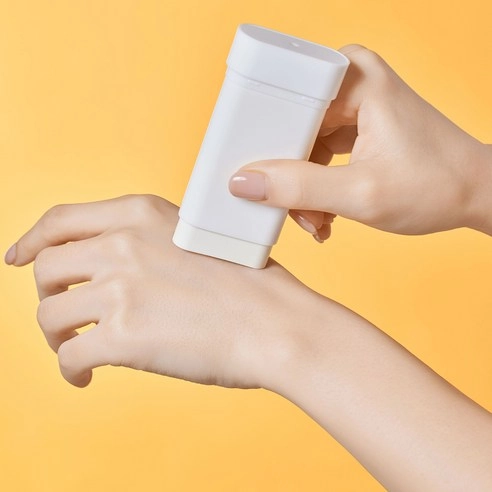 Daily Mineral Sunscreen Sun Stick [SPF50+/PA++++], 20g, 1pack - Image 3