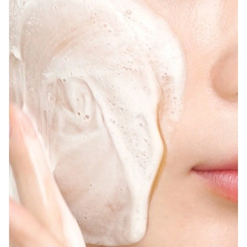 Honey Syrup Mask Cleanser - Image 4