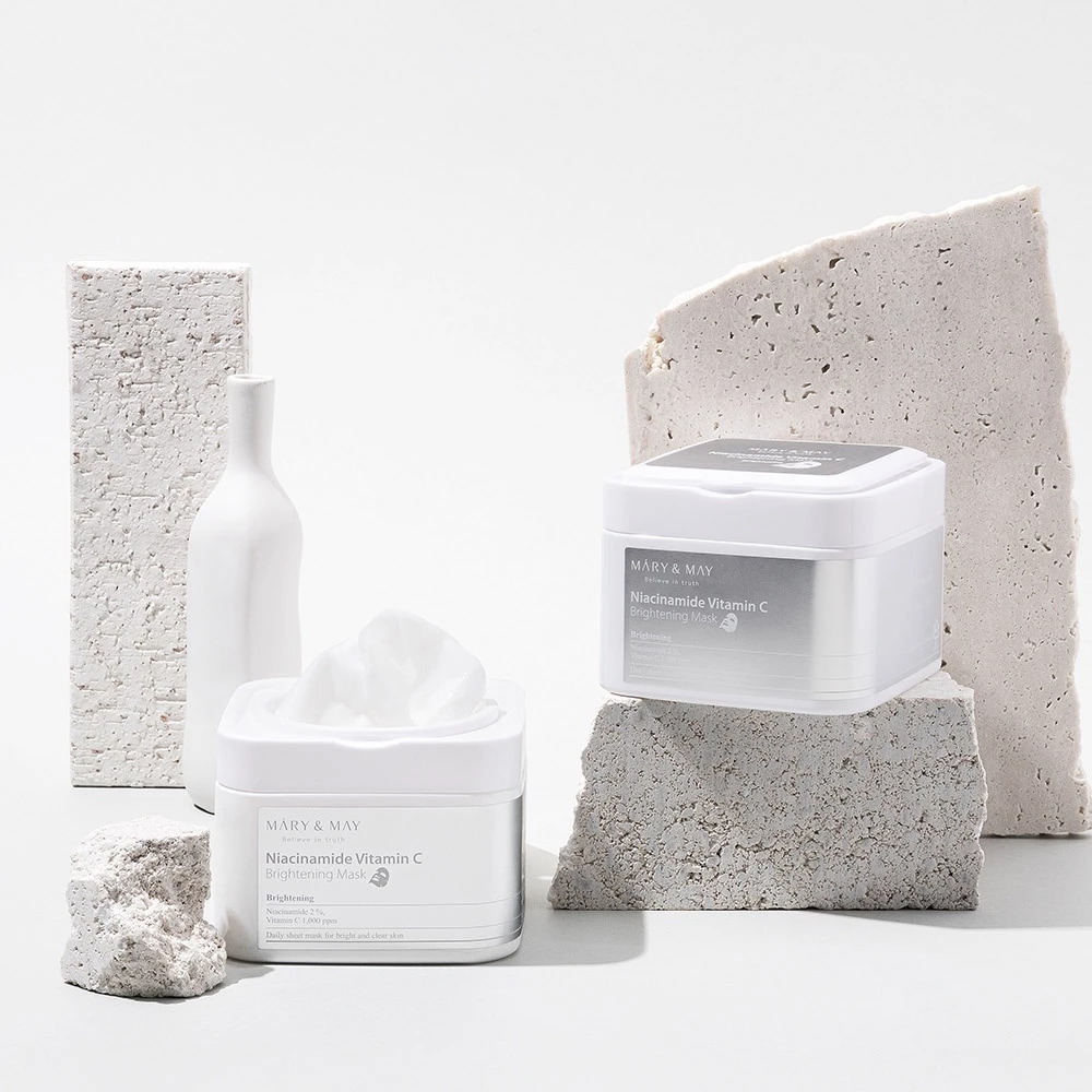 Niacinamide Vitamin C Brightening Mask - Image 4