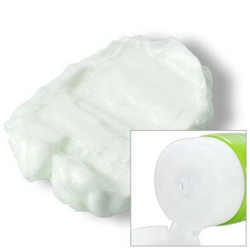 Pure Green Tea Whip Cleansing Foam - Image 3