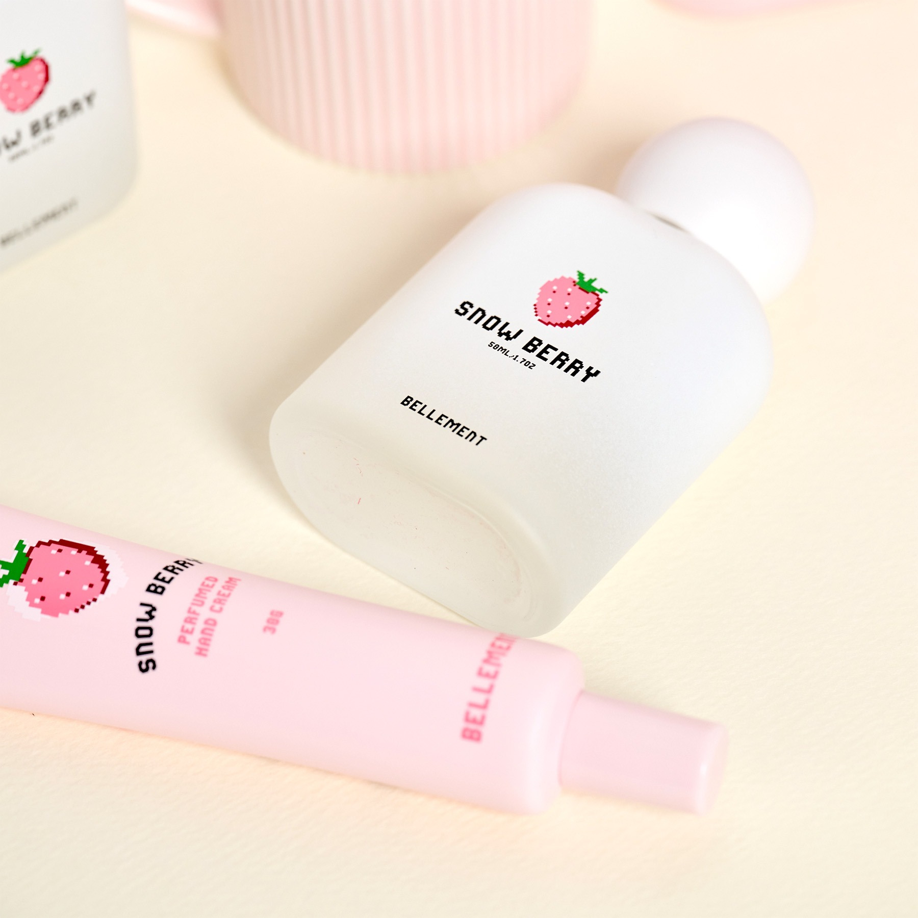 Snow Berry Hand Cream, 30g, 1pack - Image 2