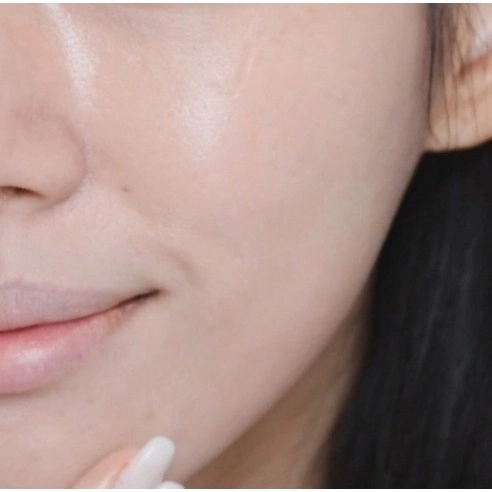 Light Fitting Makeup Base [SPF23/PA++] - Image 3