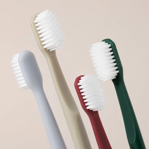 Small Toothbrush with Ultra-fine Bristles - Image 5