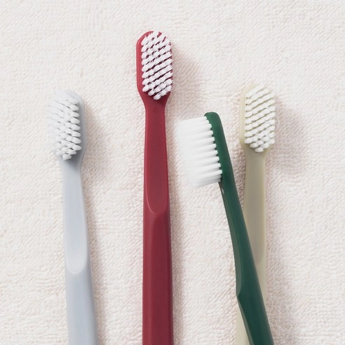 Small Toothbrush with Ultra-fine Bristles - Image 7