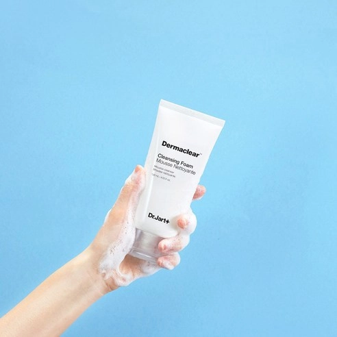 Dermaclear Cleansing Foam - Image 6