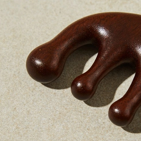 Scalp Wood Gua Sha - Image 5