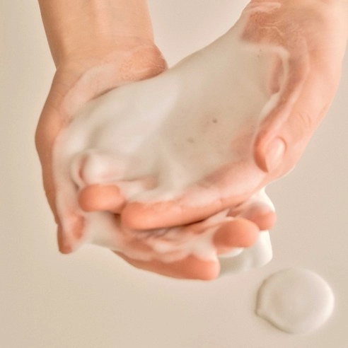 Morning-Harvested Rice Bubble Cleansing Foam - Image 4