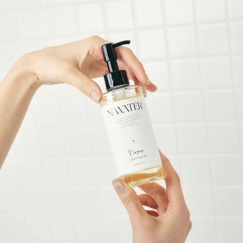 No Pore Cleansing Oil - Image 3