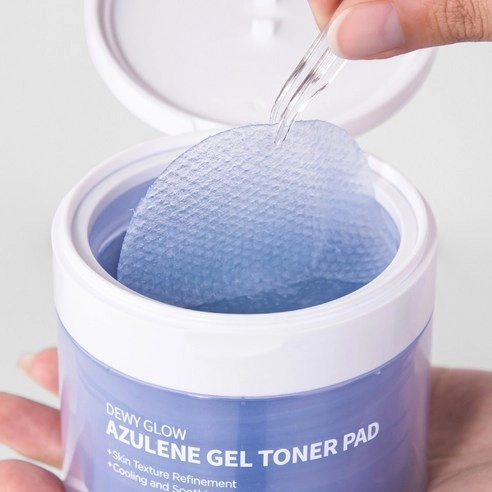 Dewy Glow Azulene Gel Toner Pad - Image 3