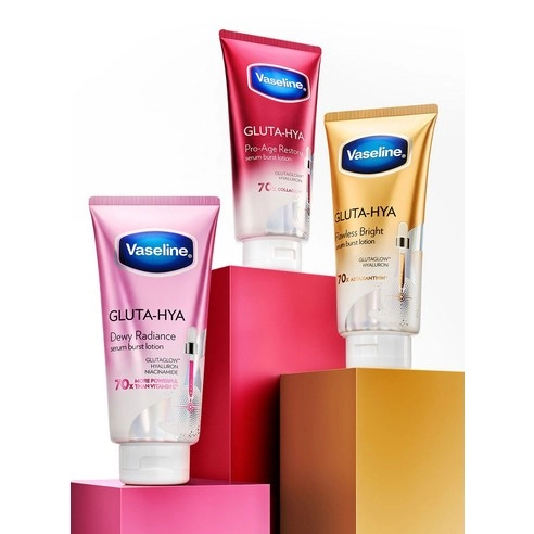 Gluta-Hya Dewy Radiance Body Lotion, 300ml, 1pack - Image 4