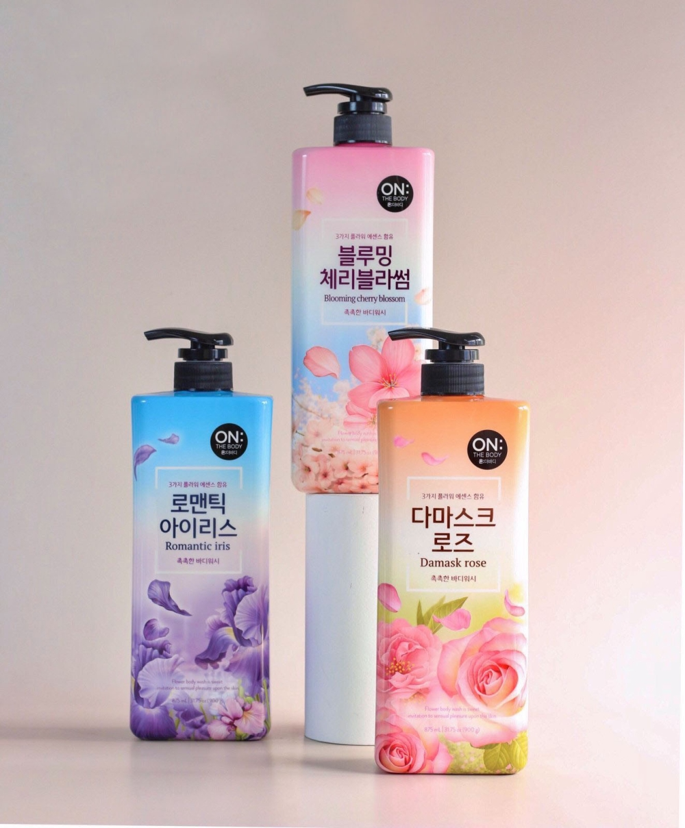 Flower Romantic Iris Body Wash - Image 2