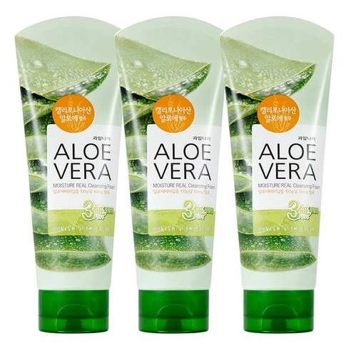 Aloe Vera Moisture Real Cleansing Foam, 150ml - Image 2