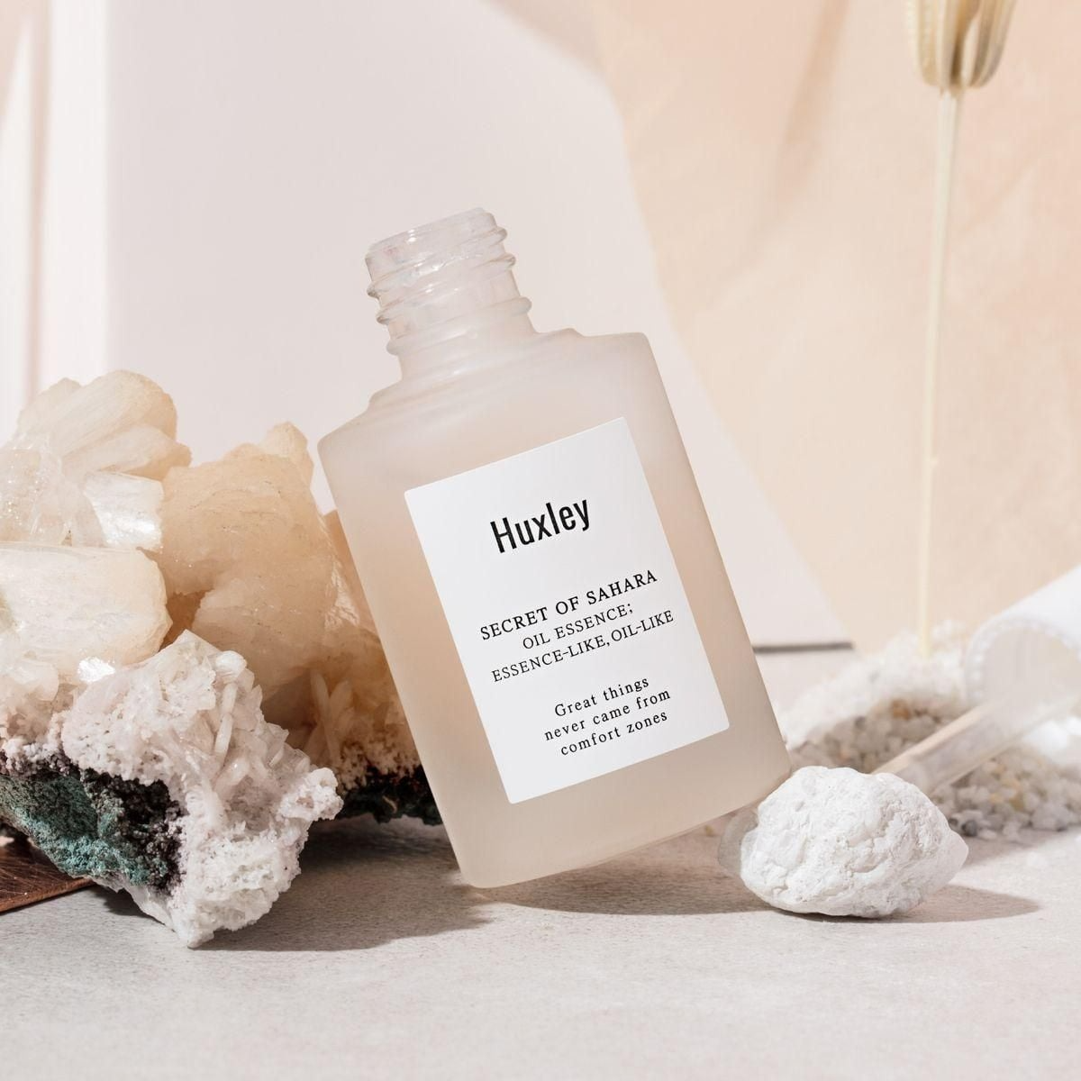 Secret of Sahara Oil Essence : Essence-Like, Oil-Like, 30ml, 1pack - Image 2