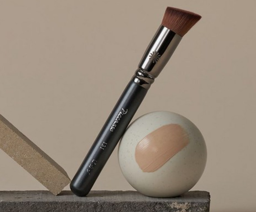 131 Foundation Brush, 1ea, 1pack - Image 2