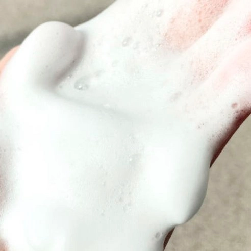 Refreshing Yuzu Cleansing Foam with Thermal Spring Water, 140ml*3 - Image 3
