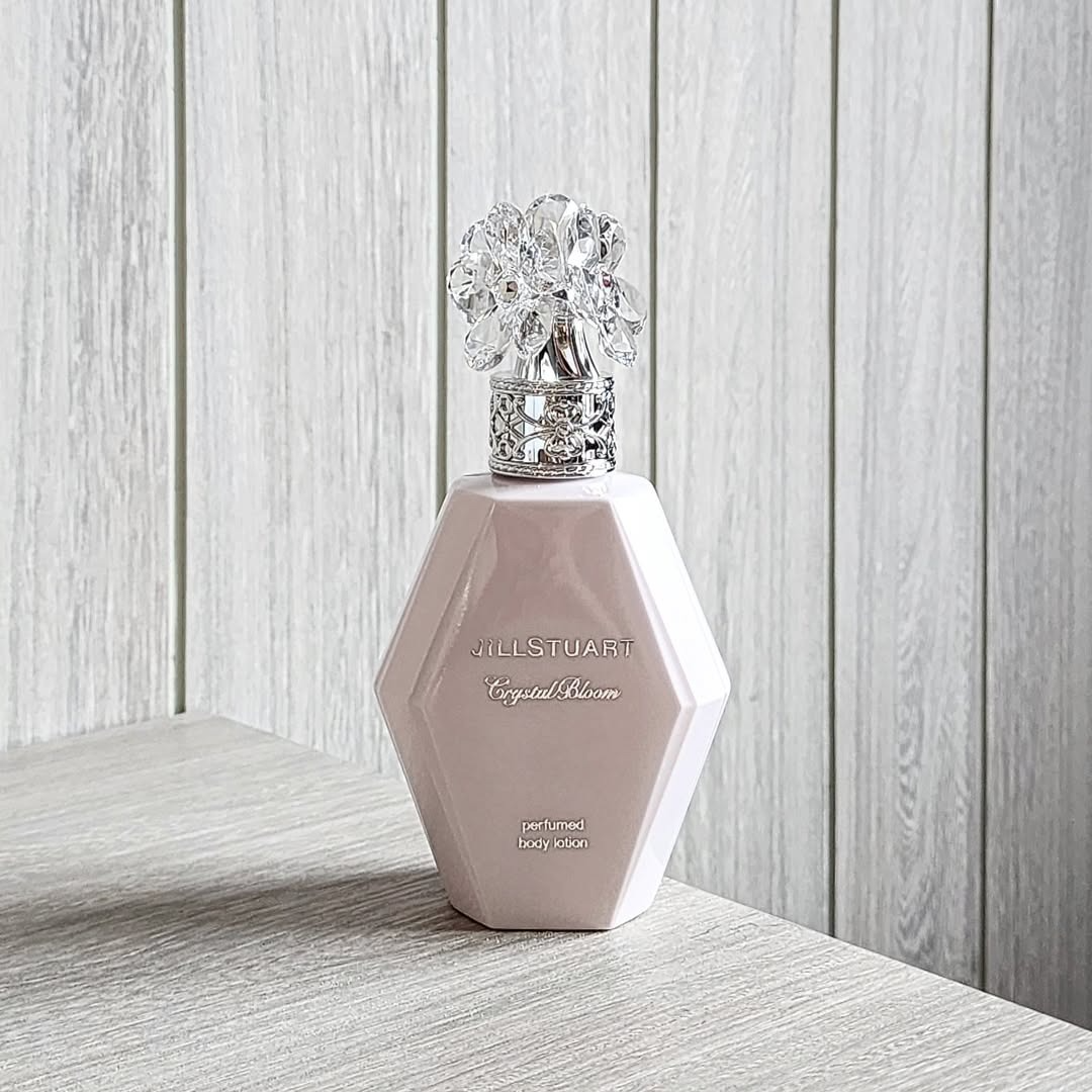 Crystal Bloom Perfumed Body Lotion, 200ml, 1pack - Image 2