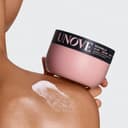 Glow Creamy Body Scrub [Nuvanilla], 300g, 1pack - Image 2