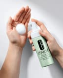 Extra Gentle Cleansing Foam, 125ml, 1pack - Image 2