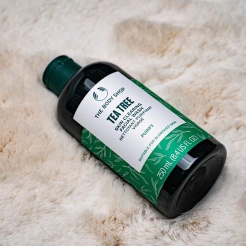 Tea Tree Skin Clearing Facial Wash, 250ml, 1pack - Image 4