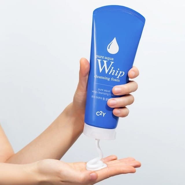 Pure Aqua Whip Cleansing Foam, 220ml - Image 3