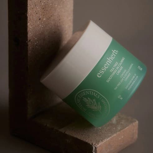 Tea Tree Soothing In Calming Cream, 80ml - Image 2