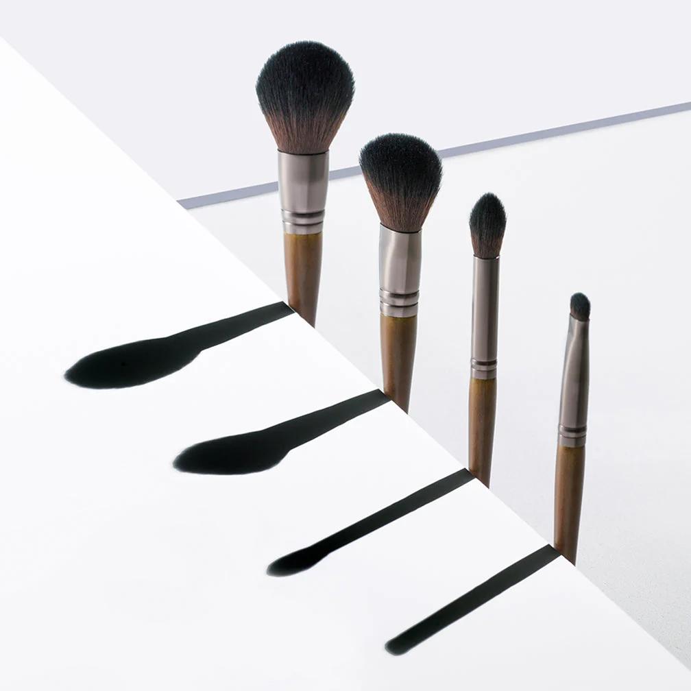 Artist Vegan Eye Contour Brush, 1ea, 1pack - Image 2