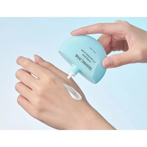Toning Glow UV Sun Hand Serum - Image 8