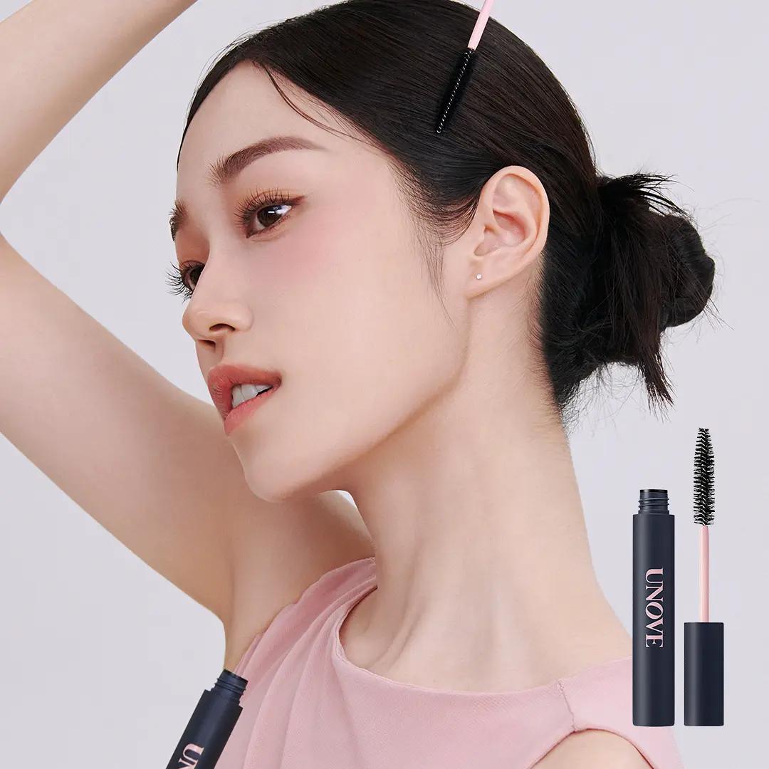Frizz-Calming Sleek Hair Finishing Stick, 10ml, 1pack - Image 2