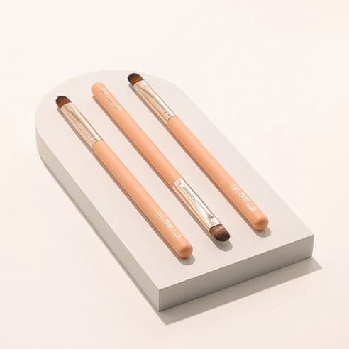 211 Lip and Concealer, 1pack - Image 5