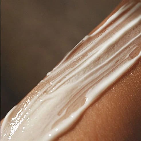 White Musk Body Lotion, 520ml - Image 2