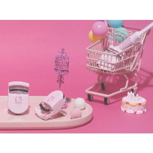 Hello Kitty Pink Compact Eyelash Curler, 1ea, 1pack - Image 2