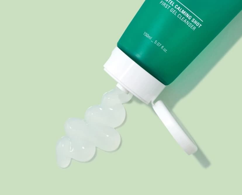Centella Calming Shot First Gel Cleanser - Image 3