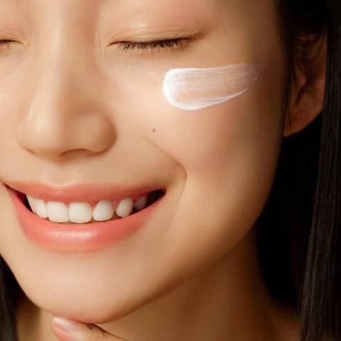 Wonder Veggie Relief Sun Cream [SPF50+/PA++++] - Image 2