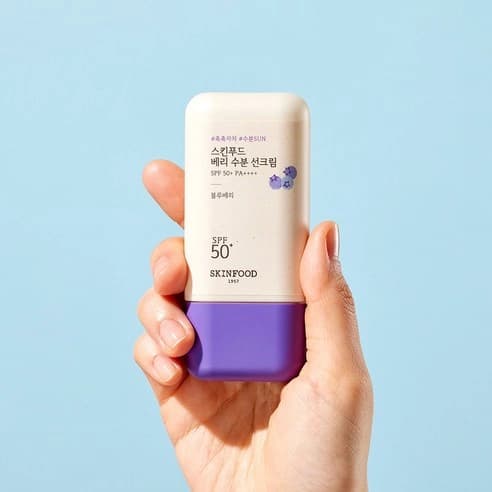 Berry Moisturizing Sun Cream [SPF50+/PA++++], 50ml, 1pack - Image 3