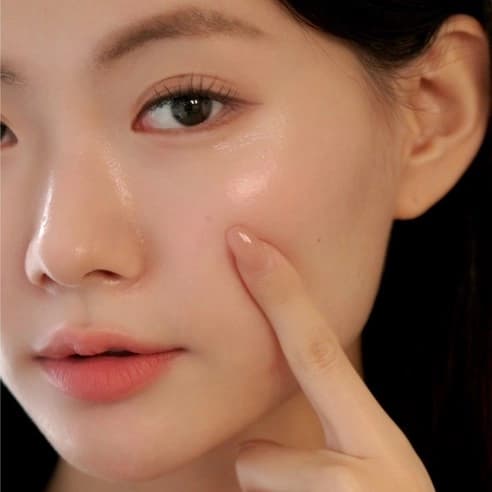 Triple Layer HyaluronCica 7sec Serum in Ampoule, 105ml - Image 2