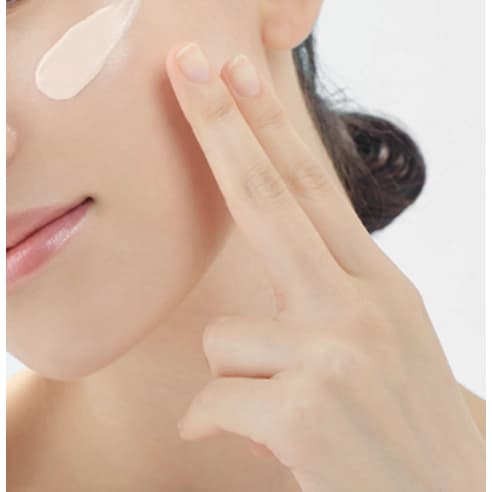 Black Snail Glutathione Tone-Up Sun [SPF50+/PA++++] - Image 6