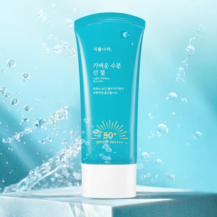 Light Watery Sun Gel [SPF50+/PA++++], 60ml - Image 2