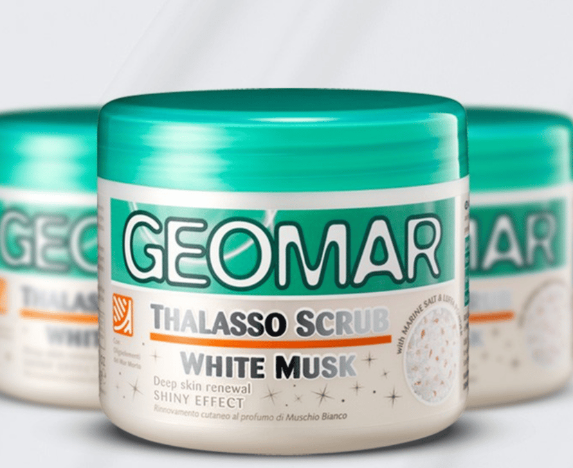 White Musk Body Scrub, 600g, 1pack - Image 2
